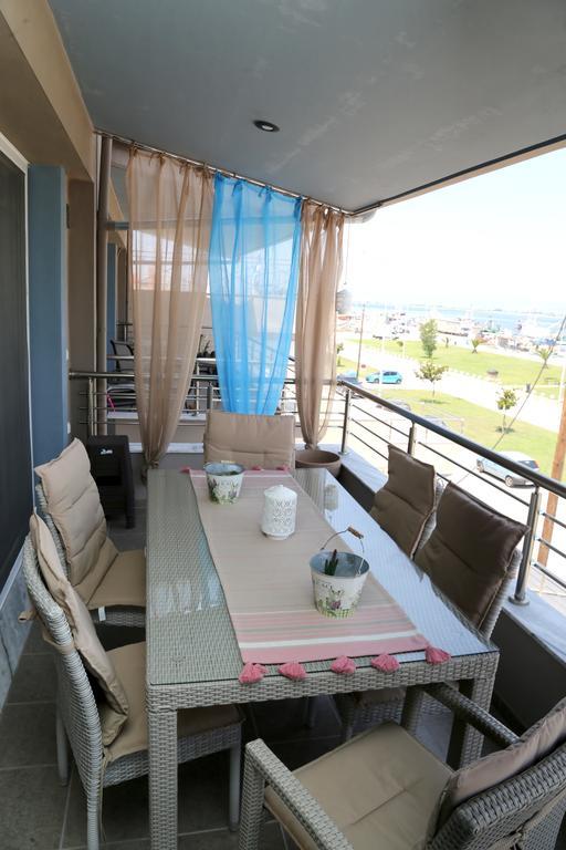 Lakis Luxury Apartment Keramoti  Exterior photo
