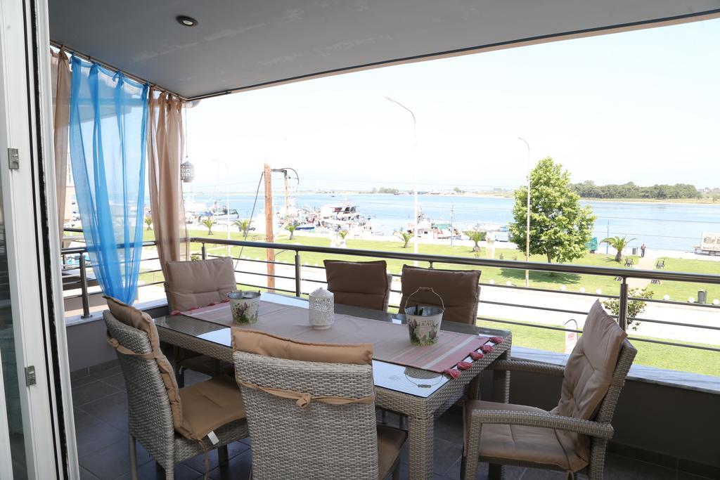 Lakis Luxury Apartment Keramoti  Exterior photo