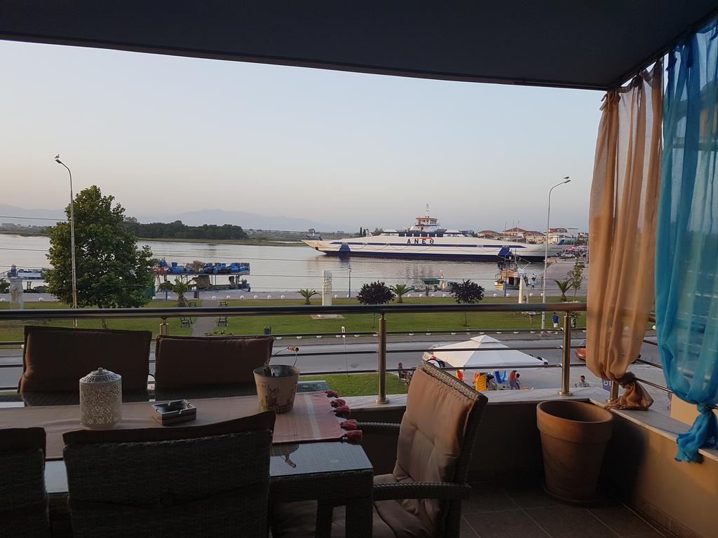 Lakis Luxury Apartment Keramoti  Exterior photo